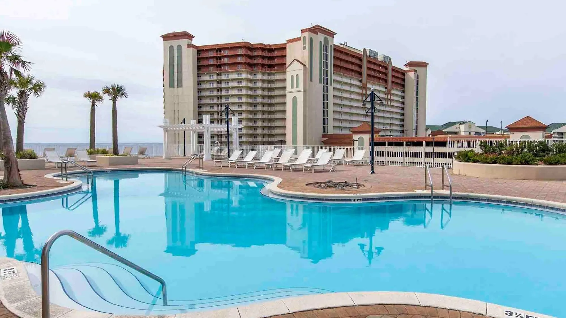 Laketown Wharf #913 Panama City Beach 0*,  USA